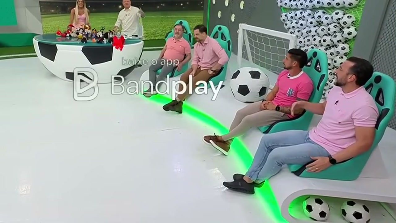 Cena de reportagem: palpite Jogo Aberto: Palmeiras x Fluminense, semifinal da Libertadores, no trecho “Assista ao vídeo”