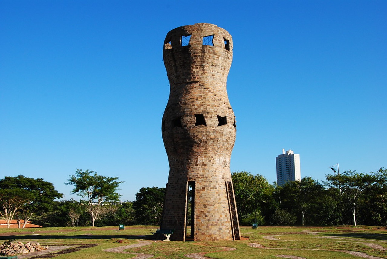 Cena de reportagem: campo Grande (MS) Flickr, no trecho “Como montar dois dias”