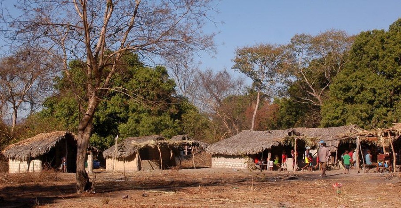 Cena de reportagem: cAU/GO launches national design competition for quilombola housing ArchDaily, no trecho “Para quem viaja”
