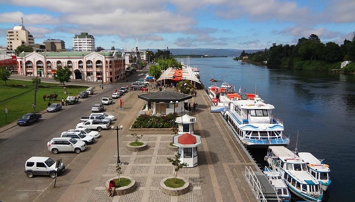 Cena de reportagem: fERIA FLUVIAL DE VALDIVIA: All You SHOULD Know Before Going (2026), no trecho “Destinos próximos”